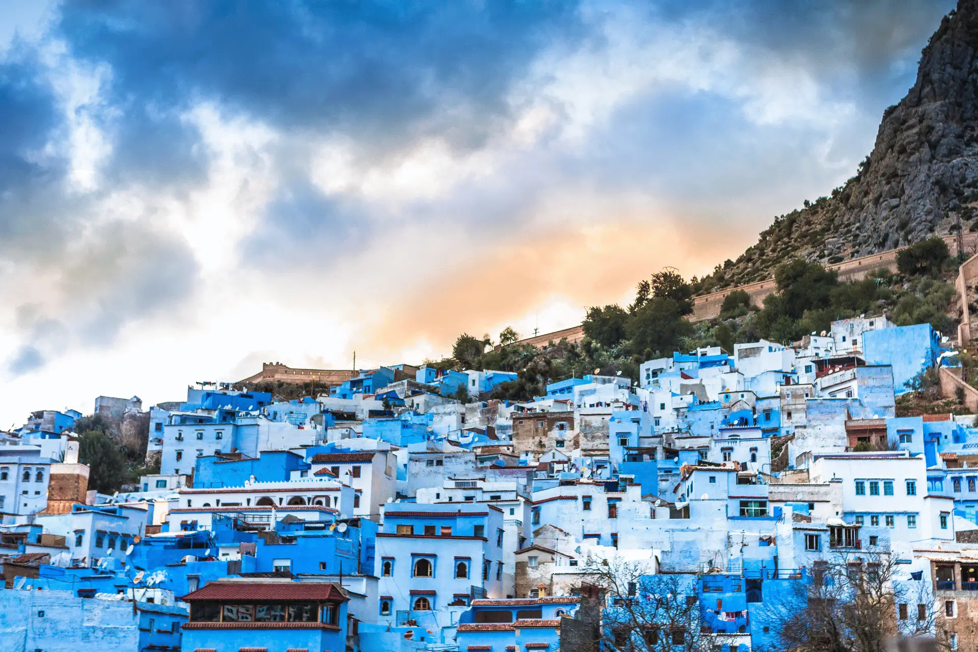 Marrocos com deserto do Saara e cidade azul